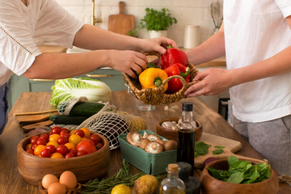 Truques de Organizacao que Fazem os Alimentos Durarem Muito Mais
